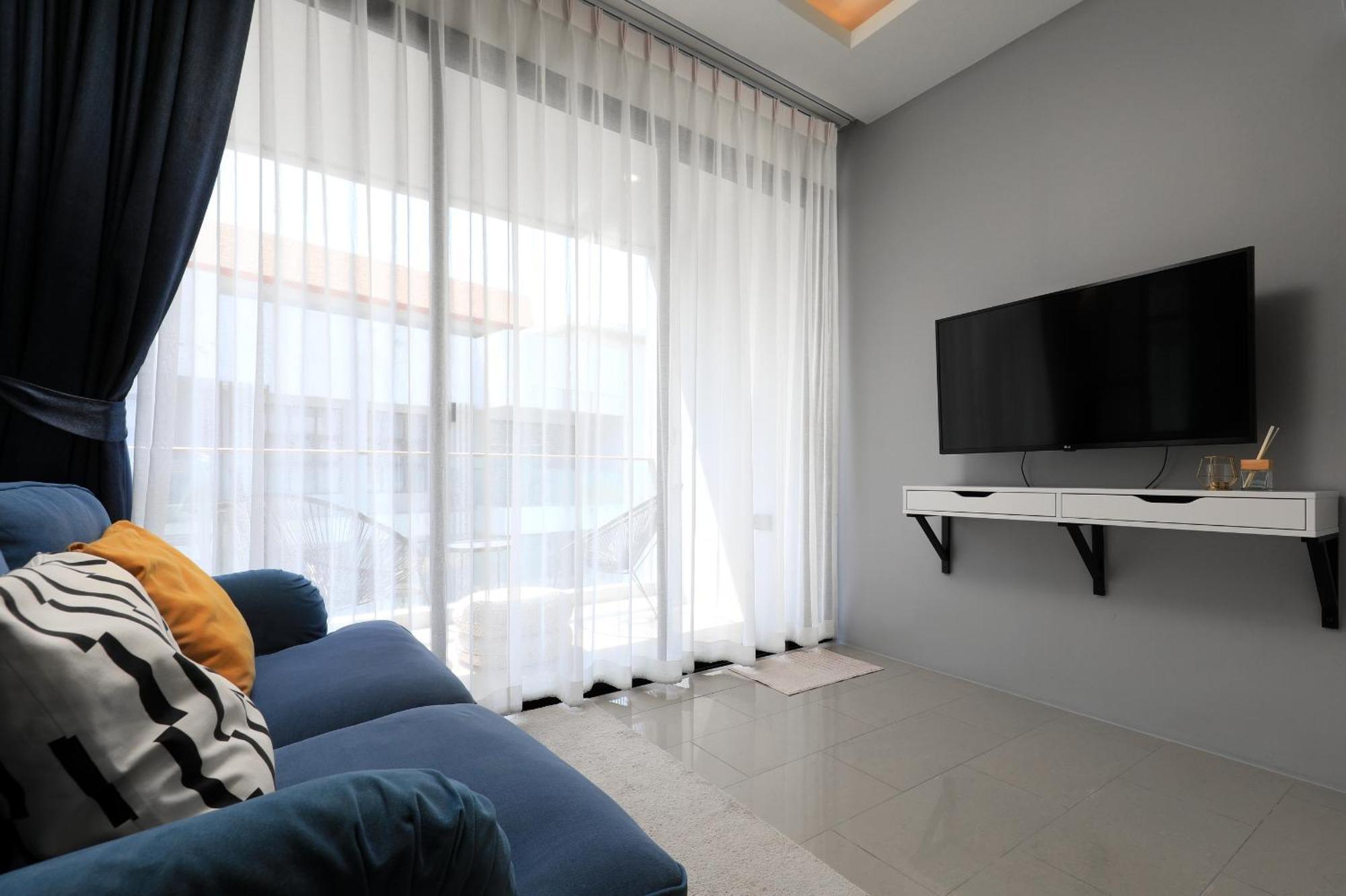 The Sea View Room In Palmyrah Surin By Holy Cow Exterior photo